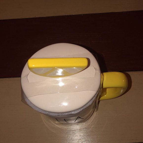 Rae Dunn TEA Mug with Lemon Topper - Picture 2 of 4